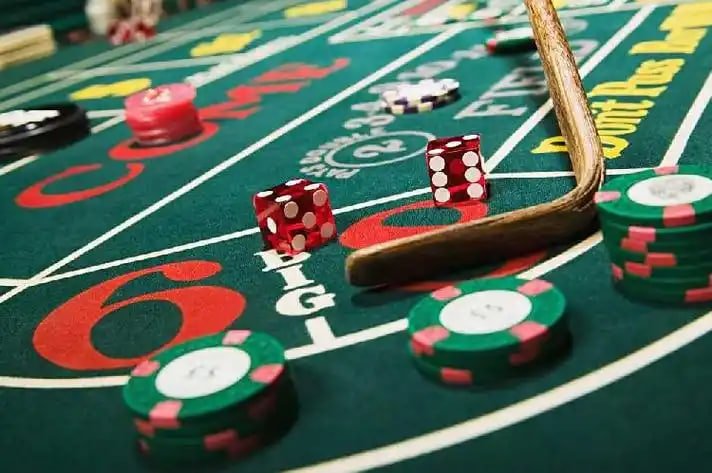 Tampilan dashboard multi-olahraga royalspin88 dengan pilihan Liga 1, Champions League, dan MotoGP